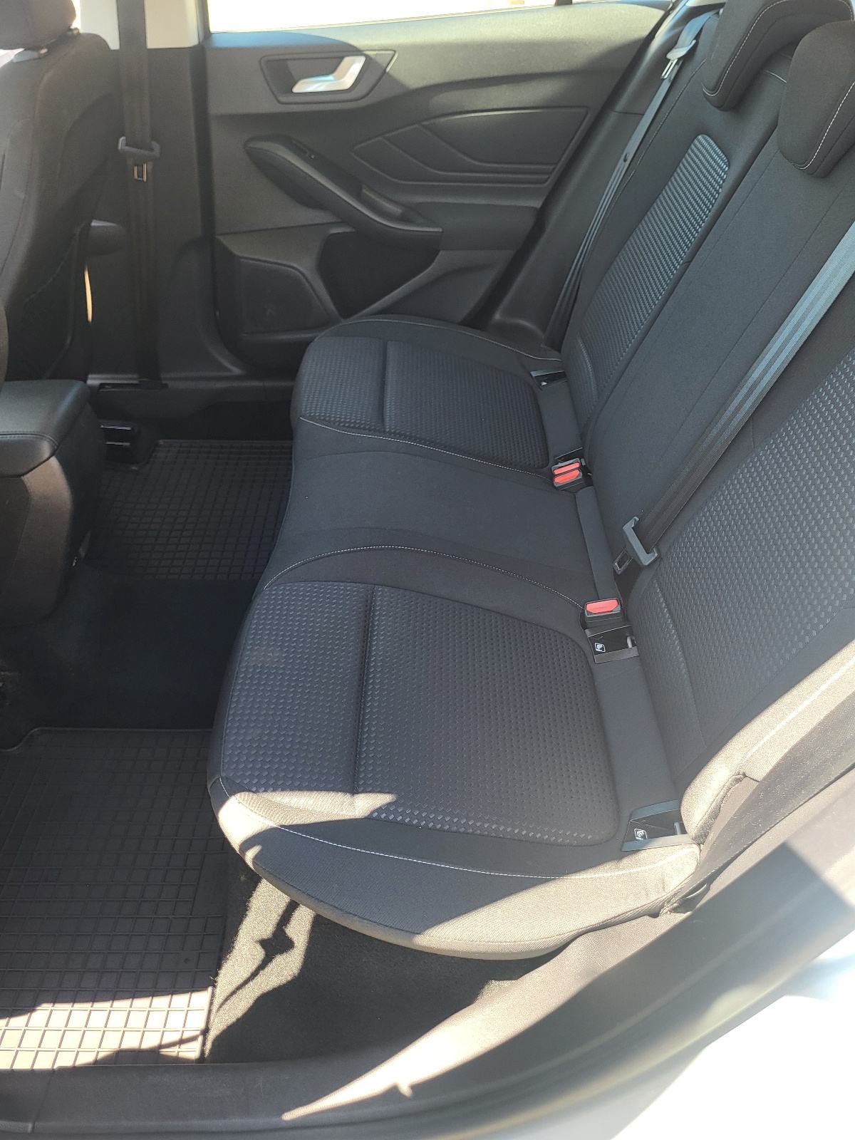 Ford Focus Karavan 1,5 TDci Cool & Connect, fotografija 15