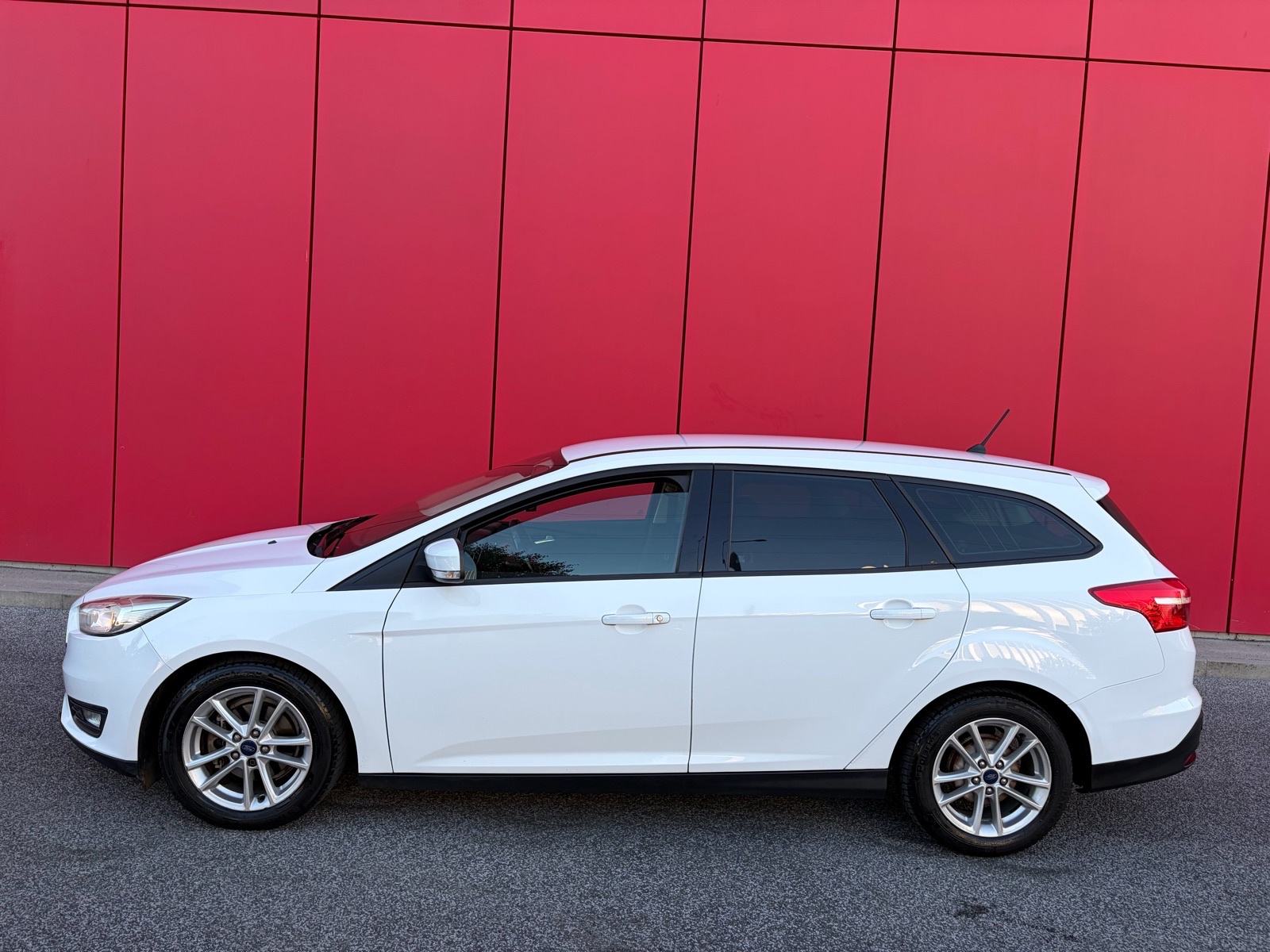 FORD FOCUS KARAVAN 1,5 TDCI EURO 6 KAO NOV!!!, fotografija 5