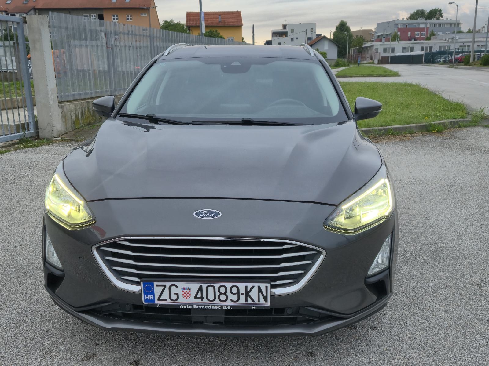Ford Focus Karavan 1,5 TDCI*NAVIGACIJA*LED SVIJETLA*REG.07.MJ.2027.G*, fotografija 4