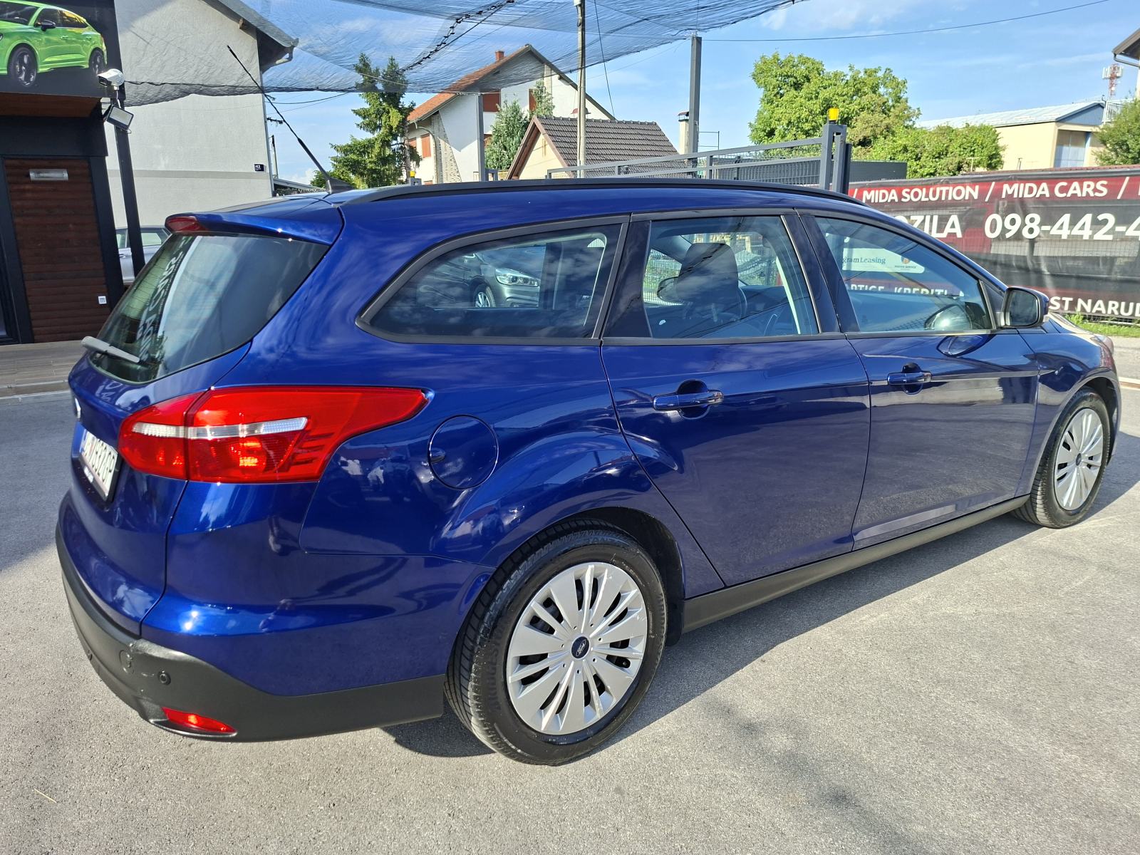 Ford Focus Karavan 1,5 TDCi-REG 1GOD-VEL.SERVIS-ODLIČAN, fotografija 18