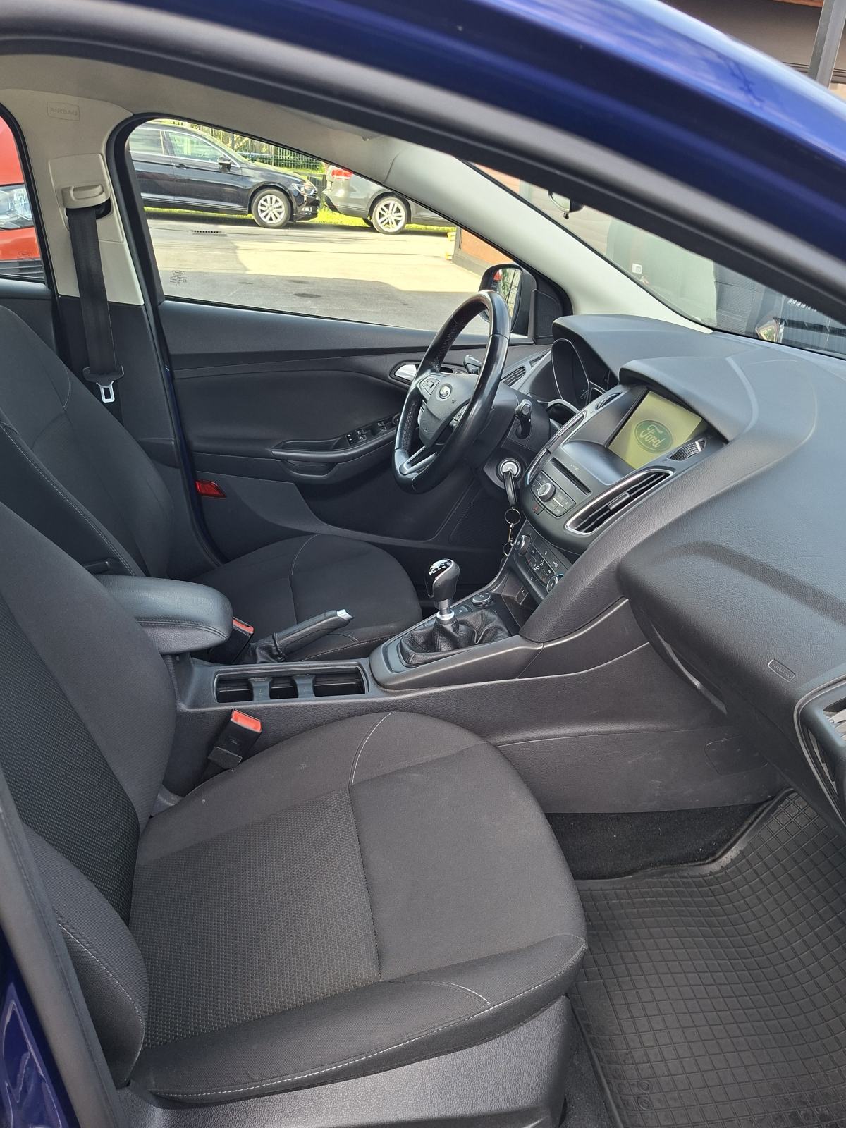 Ford Focus Karavan 1,5 TDCi-REG 1GOD-VEL.SERVIS-ODLIČAN, fotografija 11