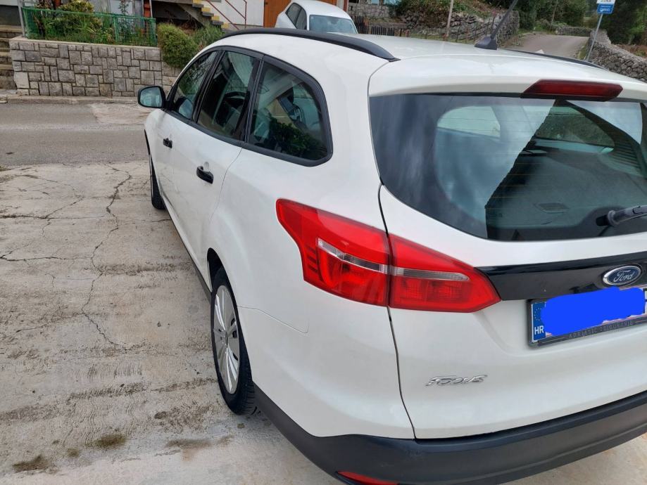 Ford Focus Karavan 1,5 TDCi - reg. do 3/2027 !, fotografija 4