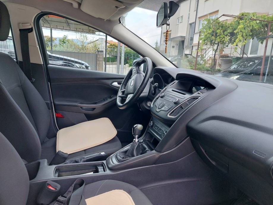 Ford Focus Karavan 1,5 TDCi - reg. do 3/2027 !, fotografija 2