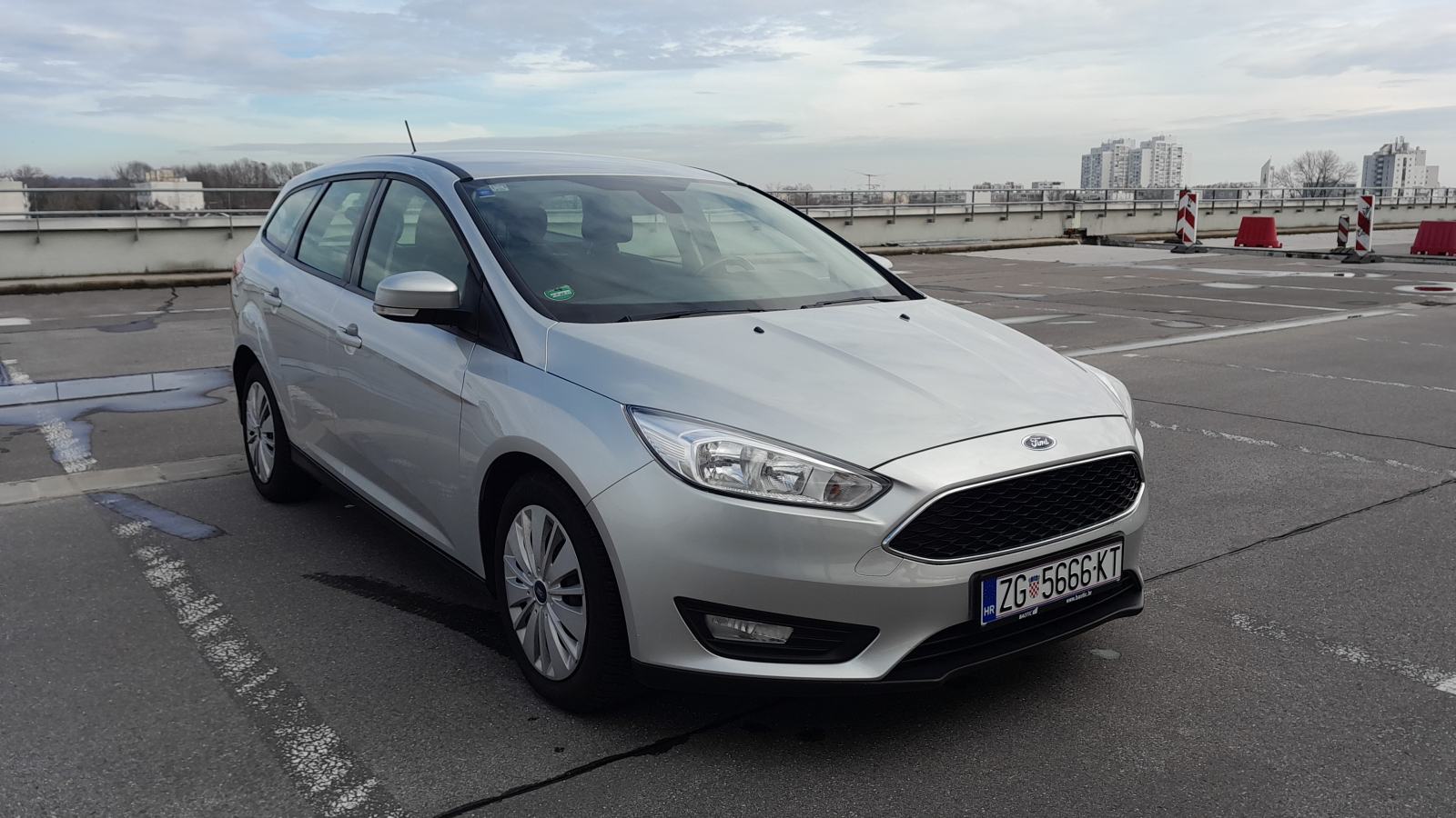 Ford Focus Karavan 1,5 TDCi TOP STANJE! VELIKA NAVIG., fotografija 11
