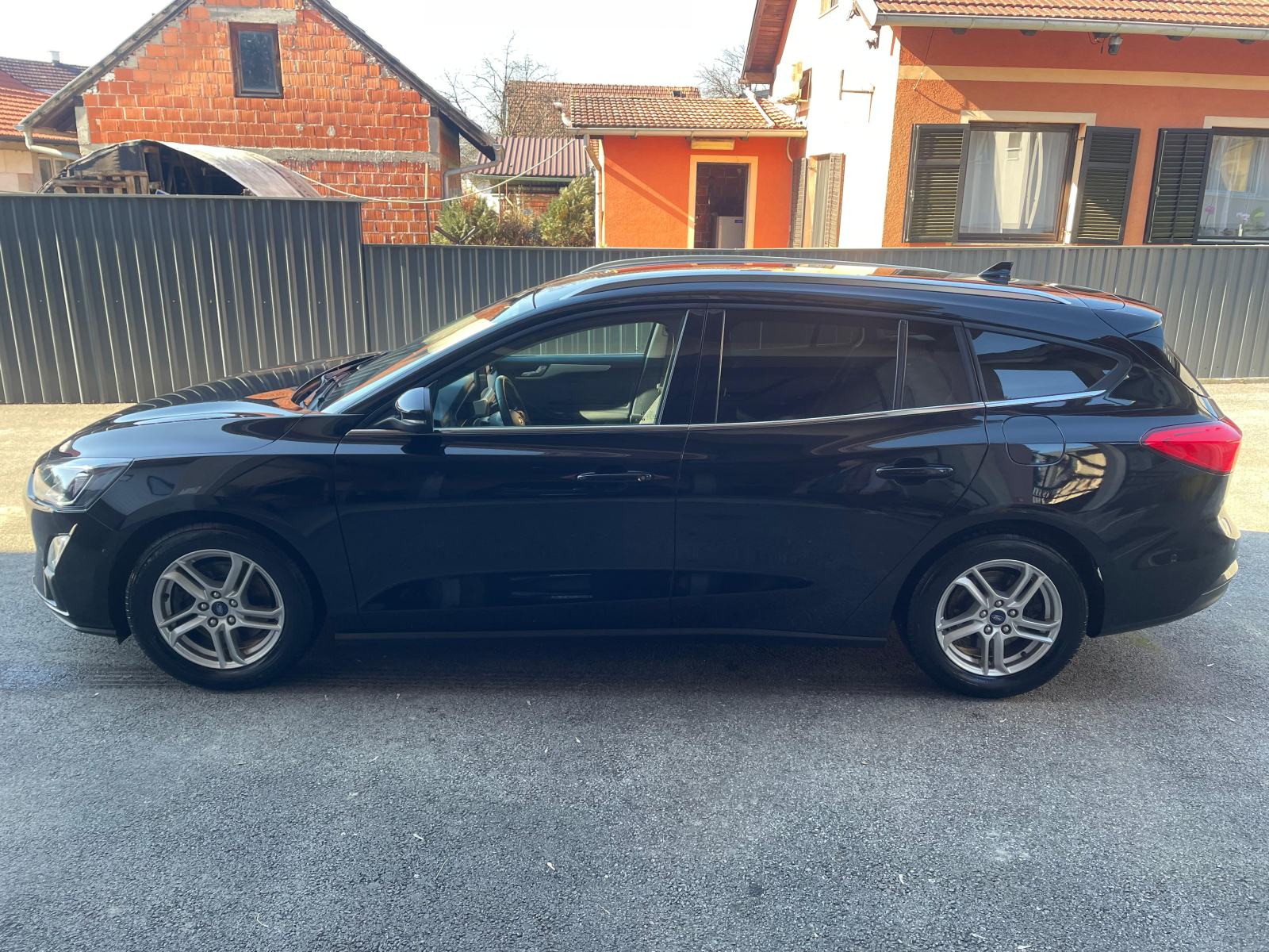 Ford Focus Karavan 1,5 EcoBlue TDCi, fotografija 7