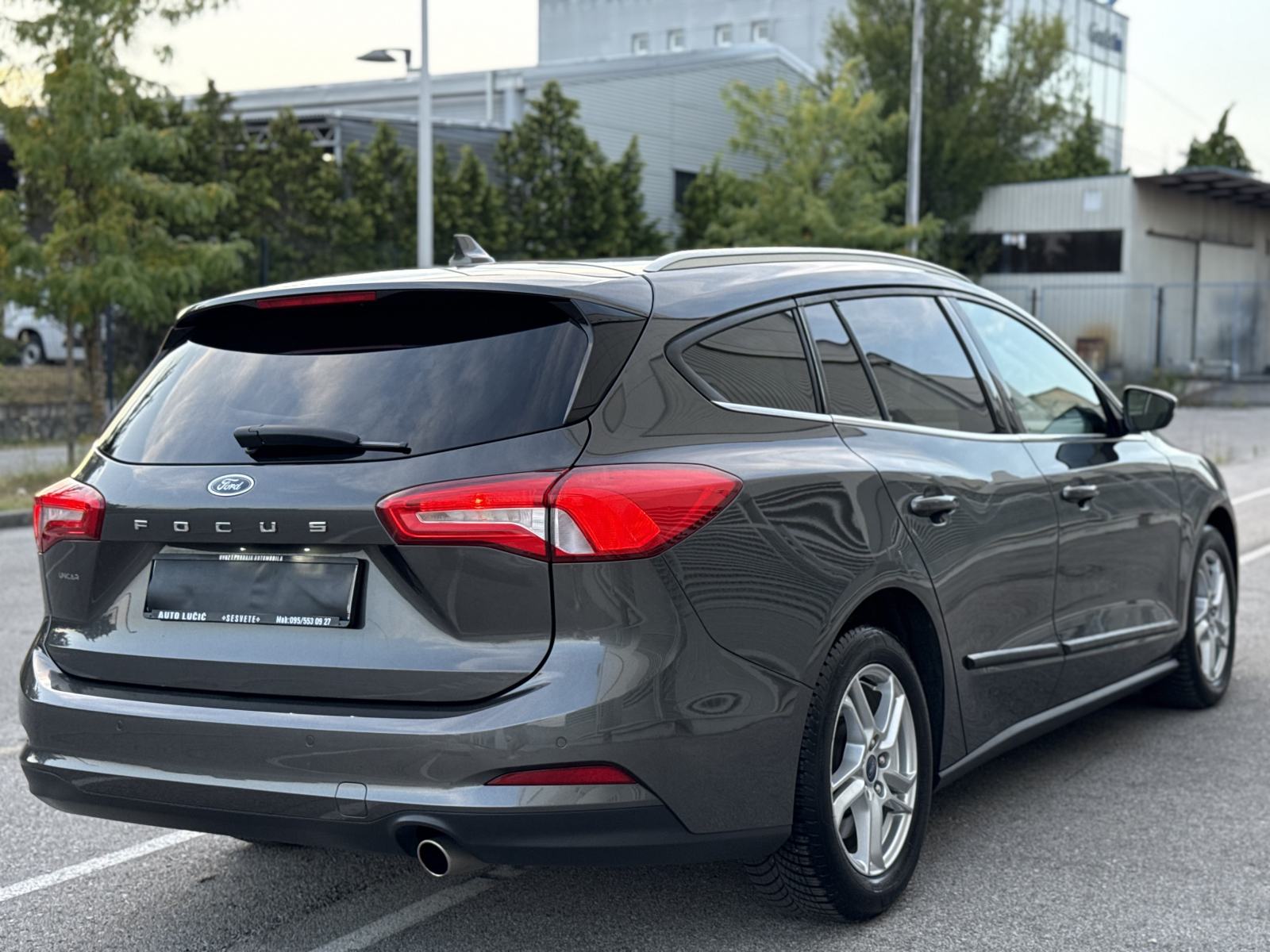 *Ford Focus Karavan 1,5 TDCi*129 000KM*2019 GODINA*SERVISNA*TOP STANJE, fotografija 6