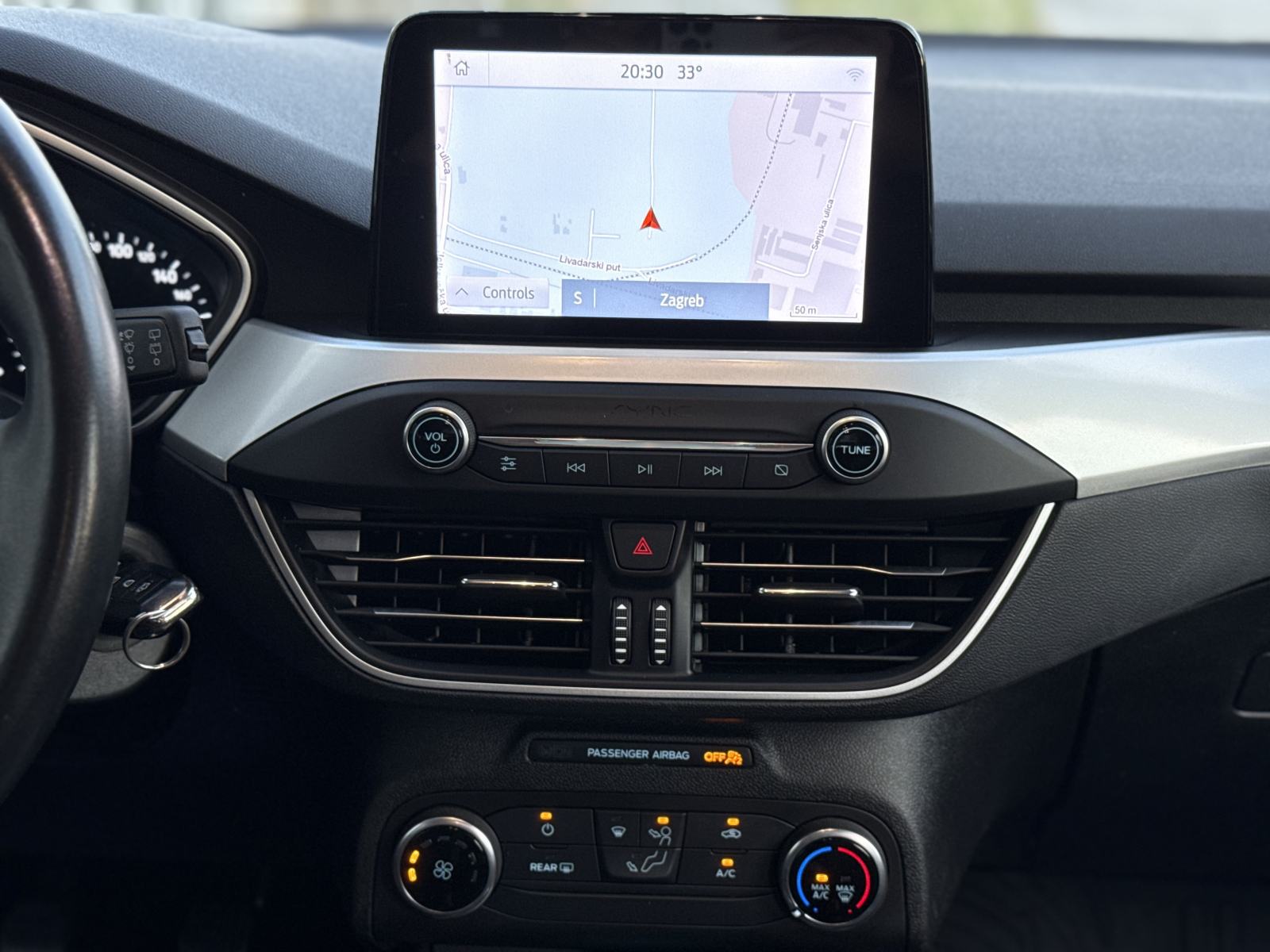 *Ford Focus Karavan 1,5 TDCi*129 000KM*2019 GODINA*SERVISNA*TOP STANJE, fotografija 17