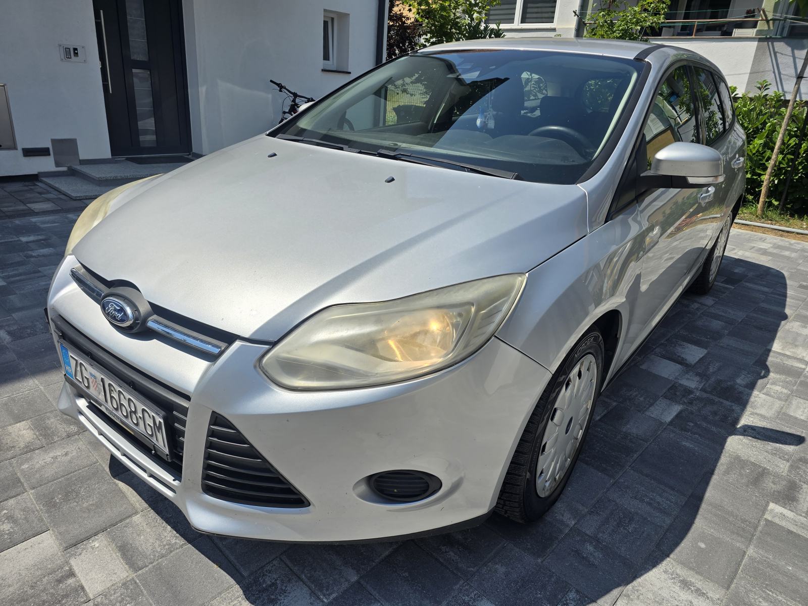 Ford Focus Karavan 1,5 TDCi 2014 god . Reg 12/2026 odlično stanje, pogled izvana - slika 4