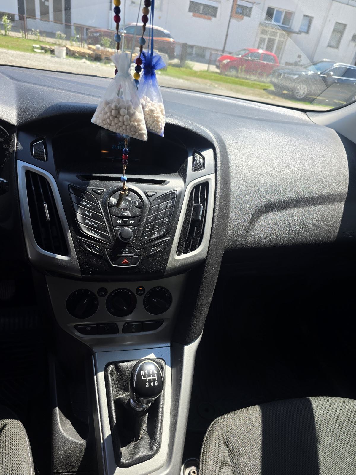 Ford Focus Karavan 1,5 TDCi 2014 god . Reg 12/2026 odlično stanje, pogled izvana - slika 5