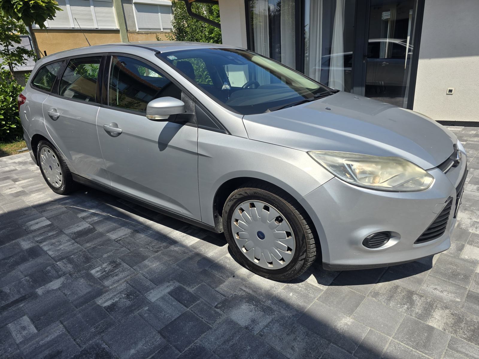 Ford Focus Karavan 1,5 TDCi 2014 god . Reg 12/2026 odlično stanje, pogled izvana - slika 2