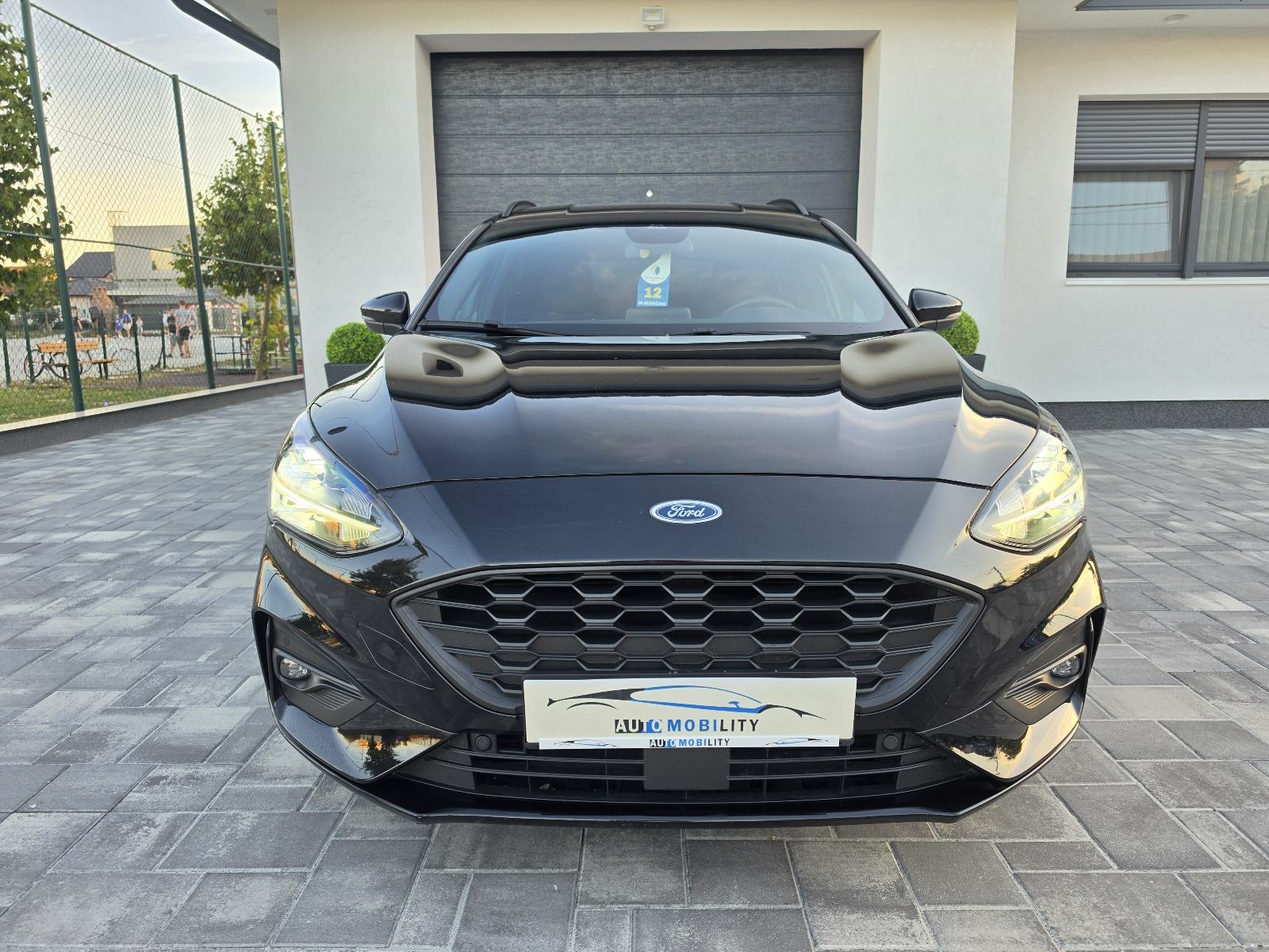 Ford Focus Karavan 1,5 TDCi ST-LINE AUT. FULL LED NAVI **GARANCIJA**, fotografija 2