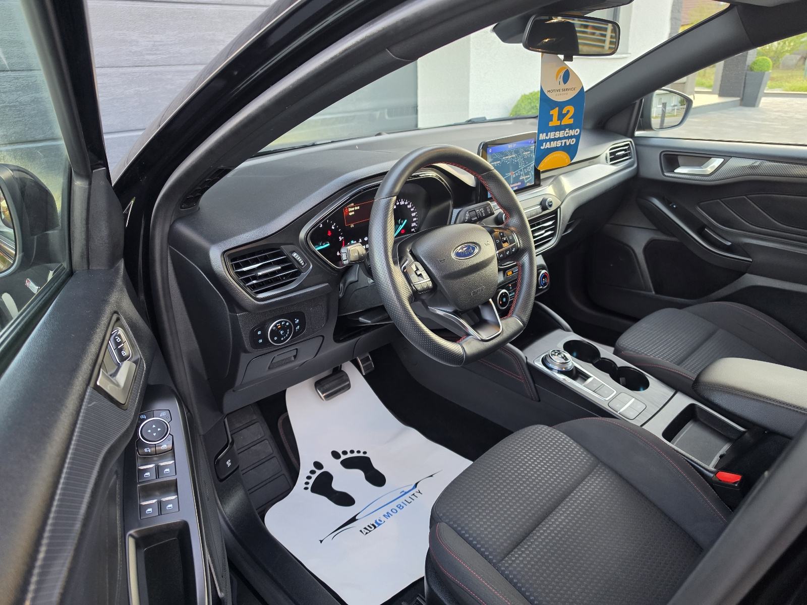 Ford Focus Karavan 1,5 TDCi ST-LINE AUT. FULL LED NAVI **GARANCIJA**, fotografija 7