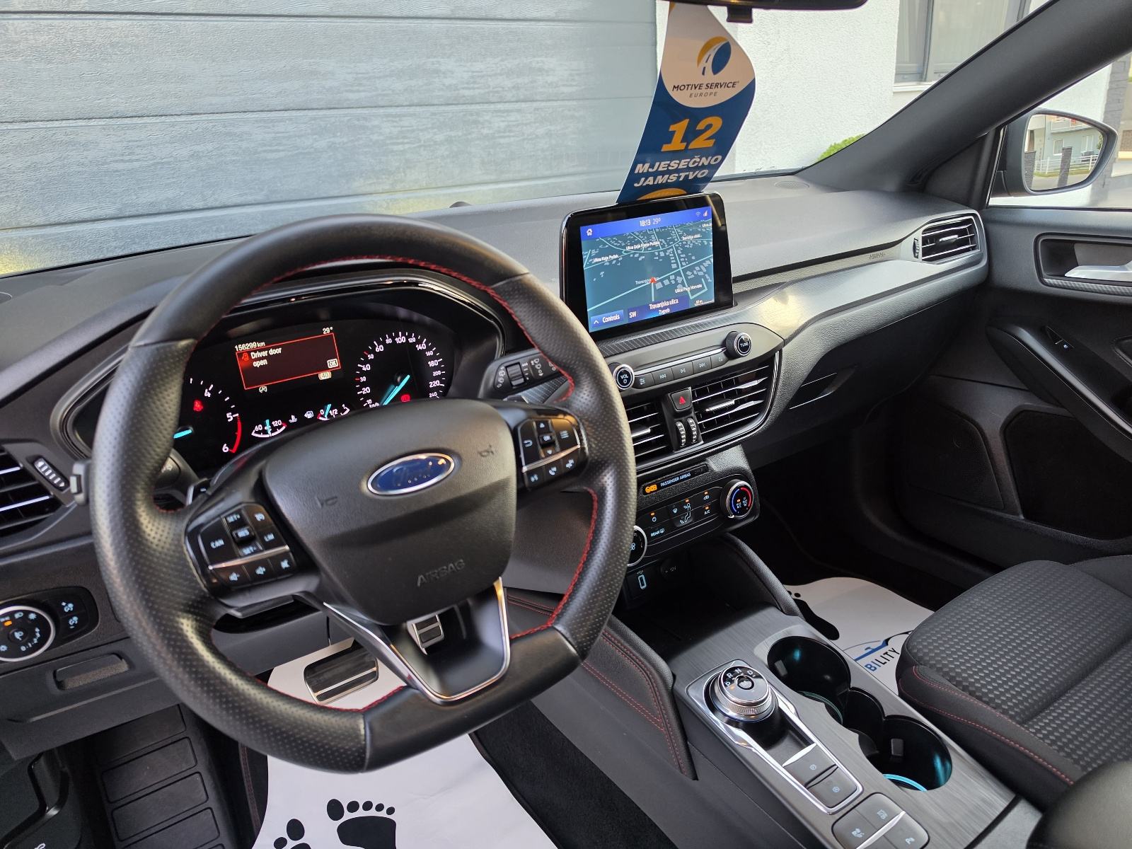 Ford Focus Karavan 1,5 TDCi ST-LINE AUT. FULL LED NAVI **GARANCIJA**, fotografija 9
