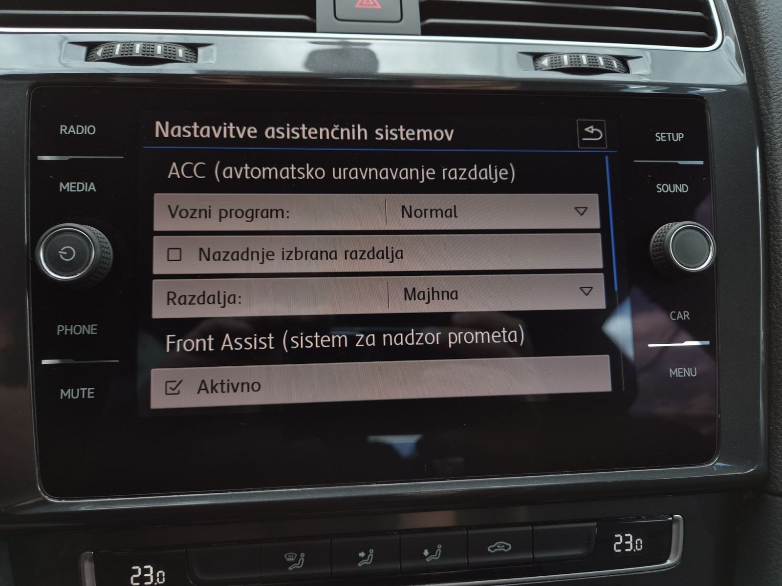 VW Golf 7 1.6TDI 1.VLASNIK TOP STANJE CJENA JE SA PDV, fotografija 12