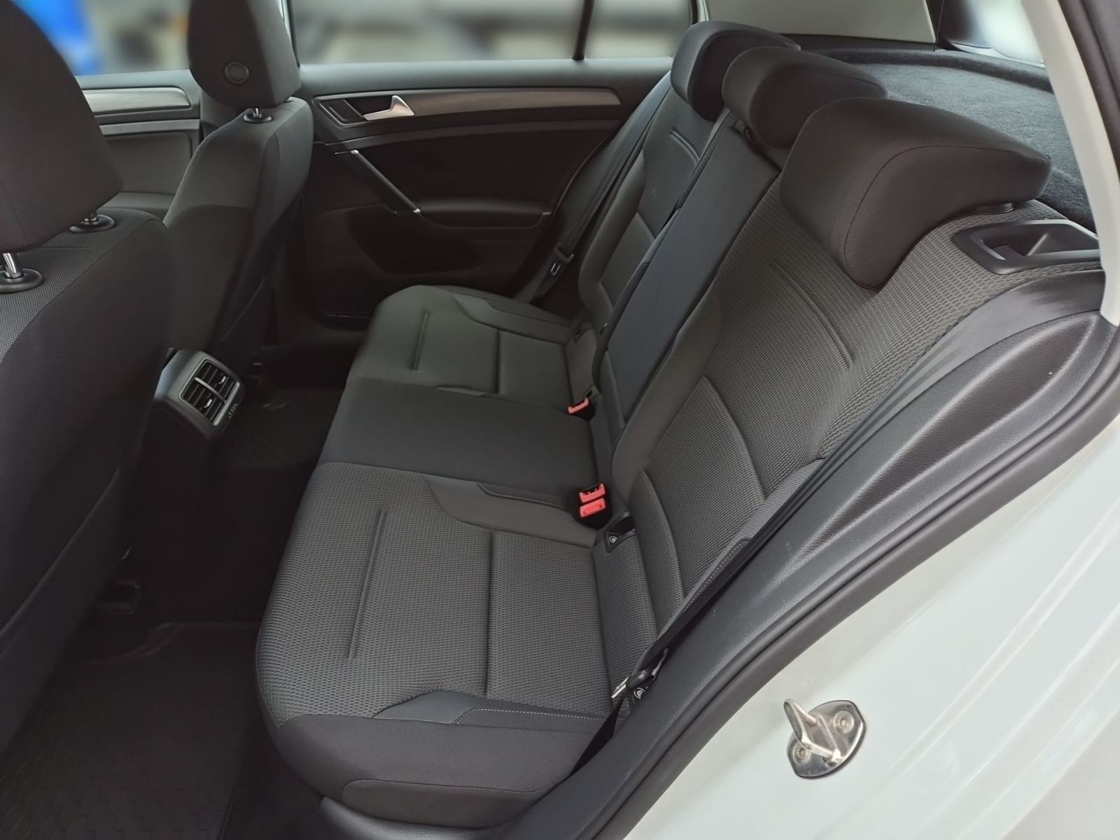 VW Golf 7 1.6TDI 1.VLASNIK TOP STANJE CJENA JE SA PDV, fotografija 6