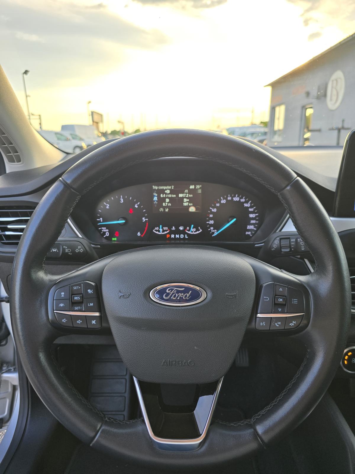 FORD FOCUS KARAVAN 1.5D * AUTOMATIK * 2020.GOD. * ODLIČNO STANJE *, fotografija 14