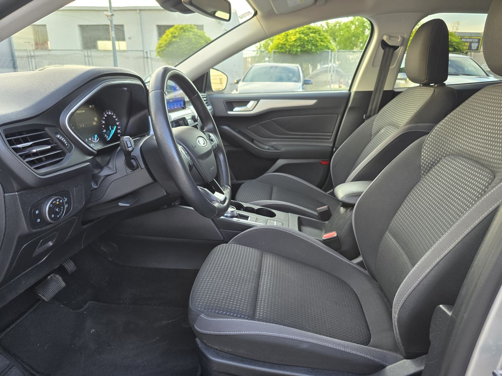 FORD FOCUS KARAVAN 1.5D * AUTOMATIK * 2020.GOD. * ODLIČNO STANJE *, fotografija 18