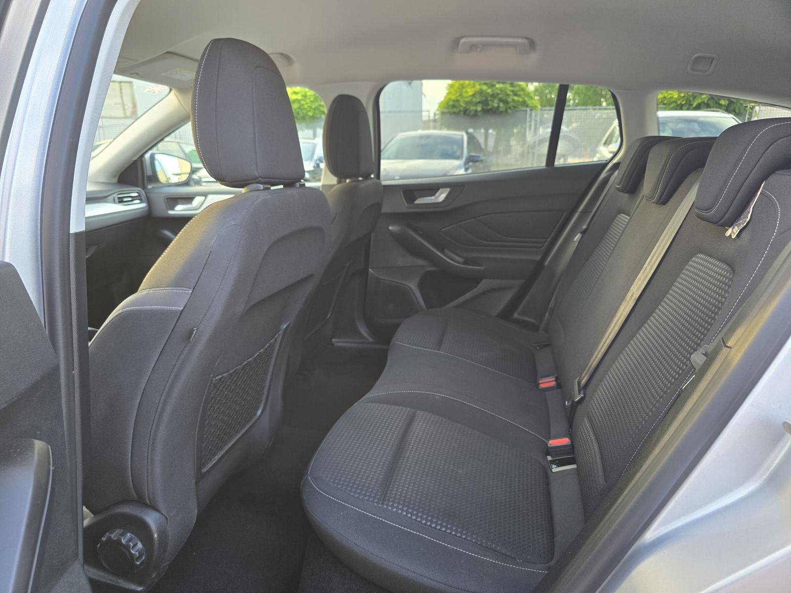 FORD FOCUS KARAVAN 1.5D * AUTOMATIK * 2020.GOD. * ODLIČNO STANJE *, fotografija 20