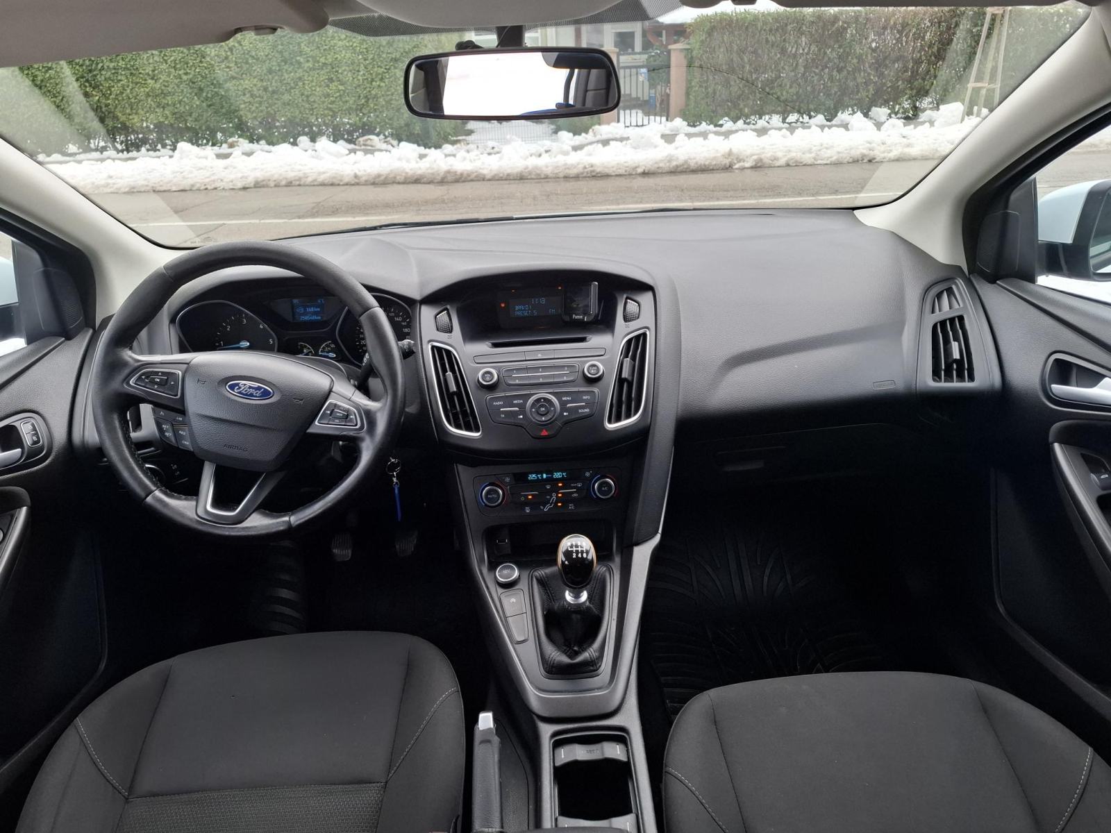 Ford Focus Karavan 1.5TDCi ++mj.rata 62€ / 1VL. /HR AUTO / u PDV-u++, fotografija 11