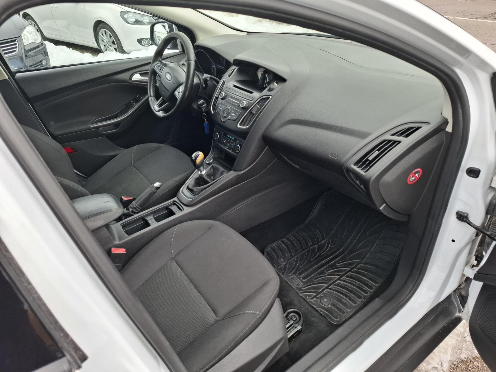 Ford Focus Karavan 1.5TDCi ++mj.rata 62€ / 1VL. /HR AUTO / u PDV-u++, fotografija 14