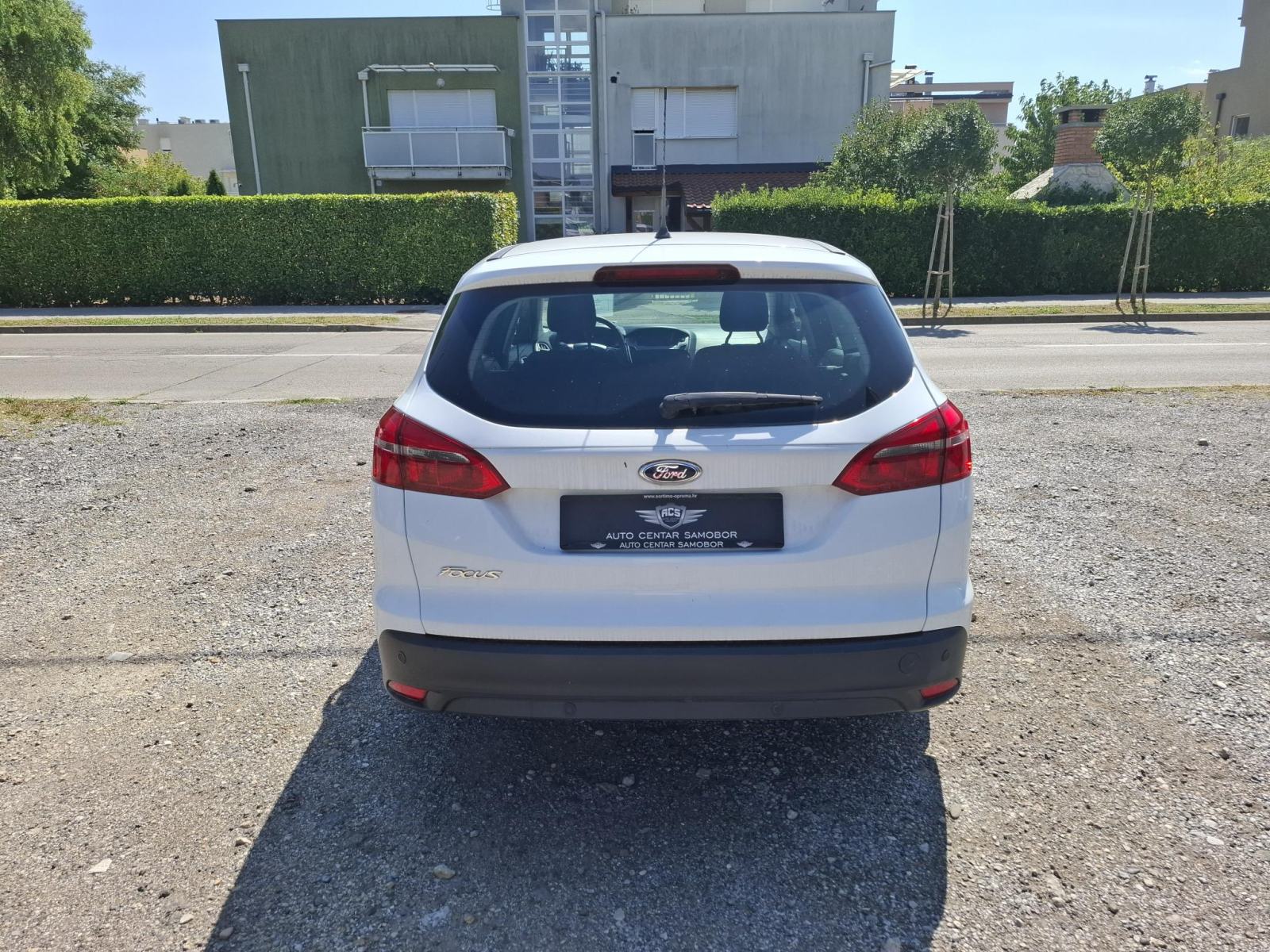Ford Focus Karavan 1.5TDCi ++mj.rata 62€ / 1VL. /HR AUTO / u PDV-u++, fotografija 6