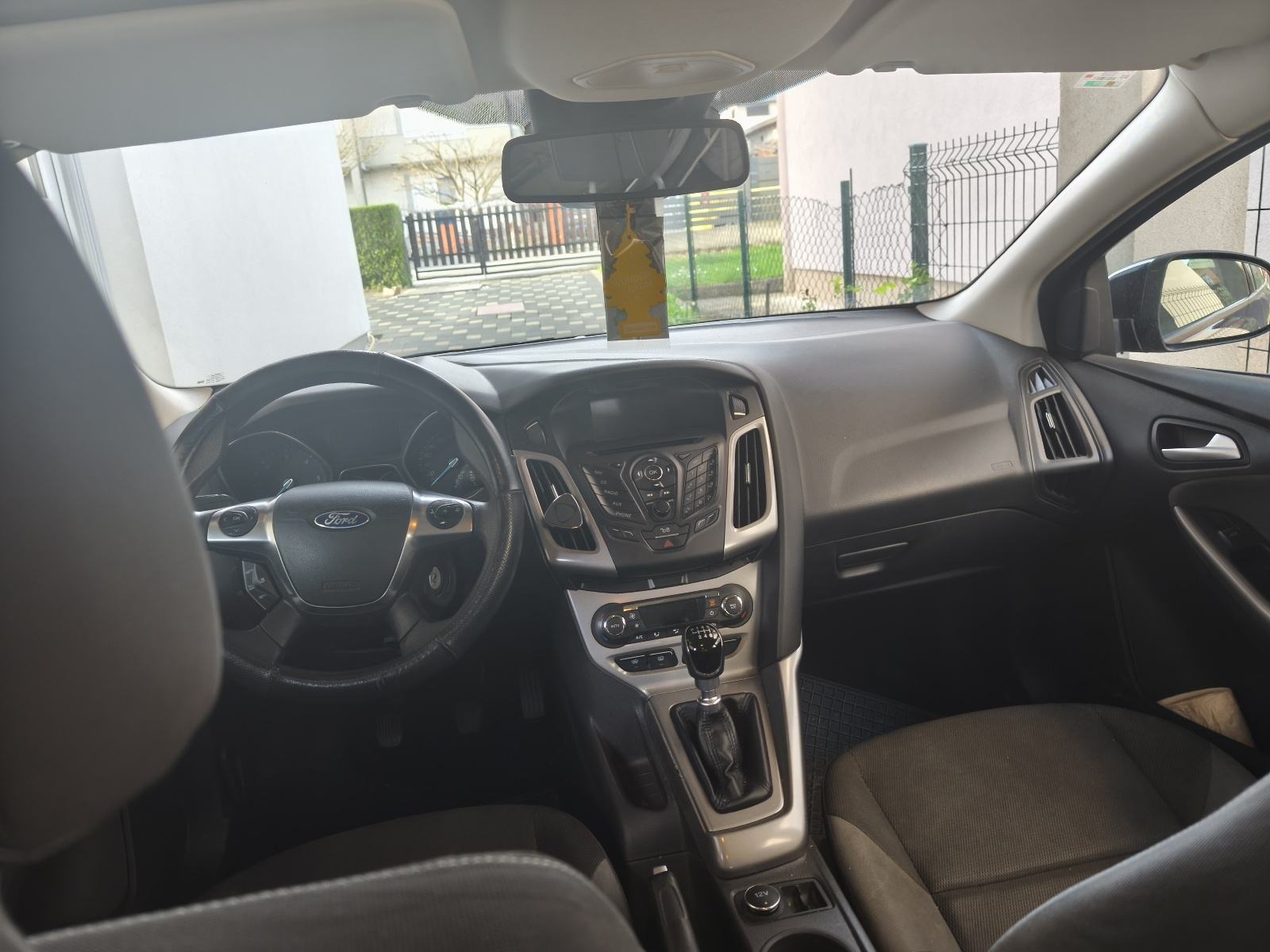Ford Focus Karavan 1.6 tdci-registriran godinu dana, pogled izvana - slika 4
