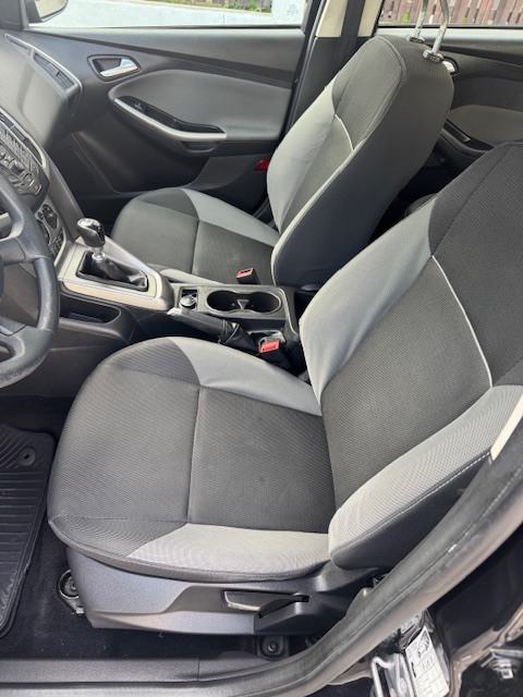 Ford Focus Karavan 1,6 odlično stanje. 129.000 km REG DO 7/2027, fotografija 6