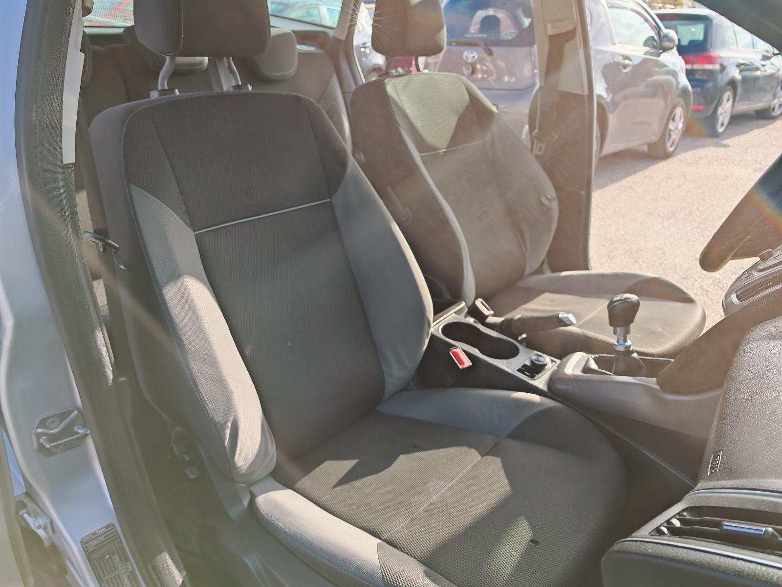 Ford Focus Karavan 1.6 TDCi 2014g, 325 tkm, fotografija 11
