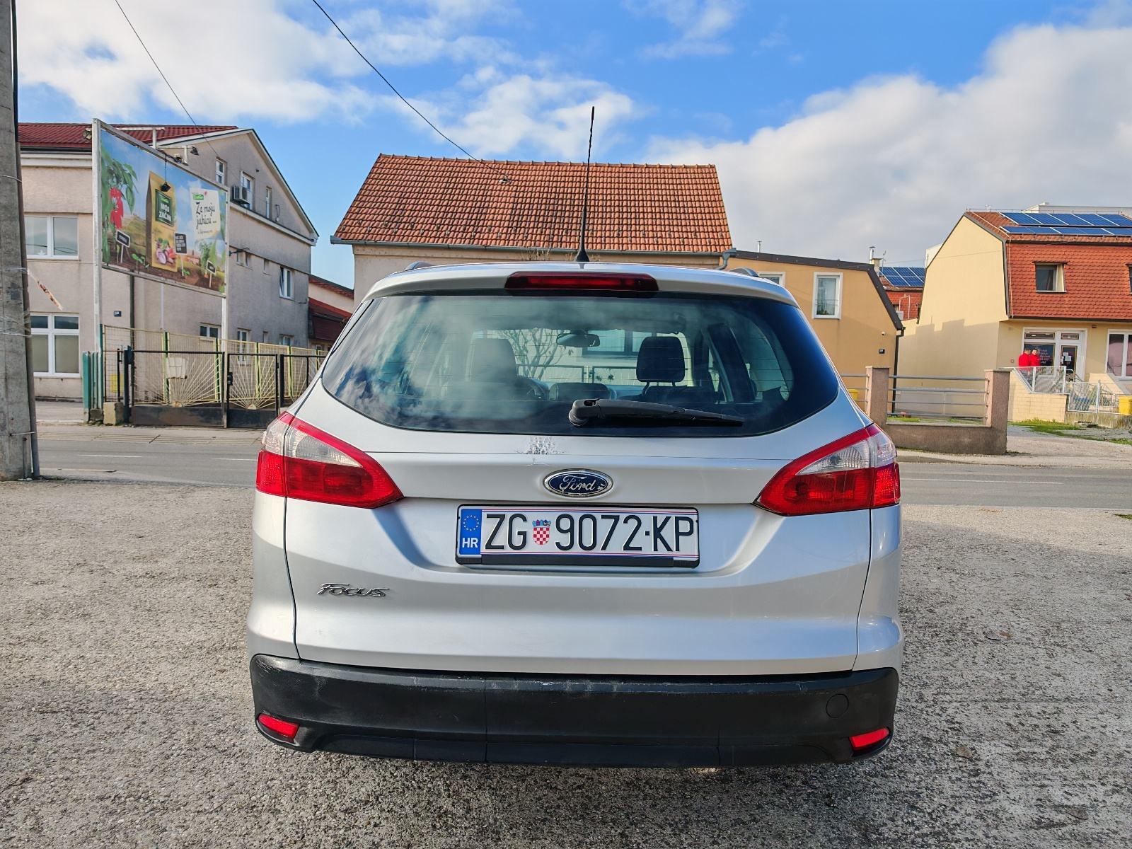 Ford Focus Karavan 1.6 TDCi 2014g, 325 tkm, fotografija 8