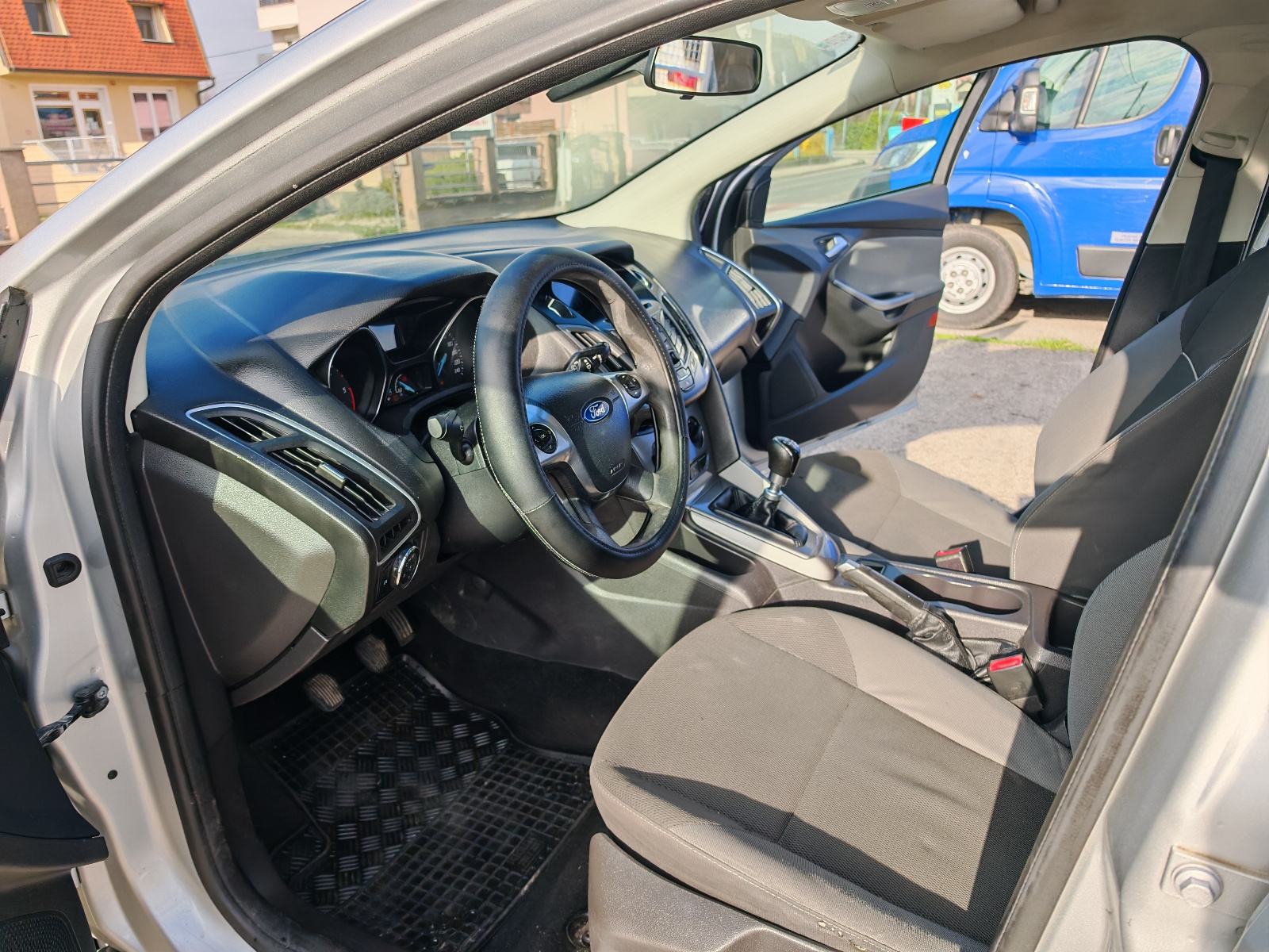 Ford Focus Karavan 1.6 TDCi 2014g, 325 tkm, fotografija 13