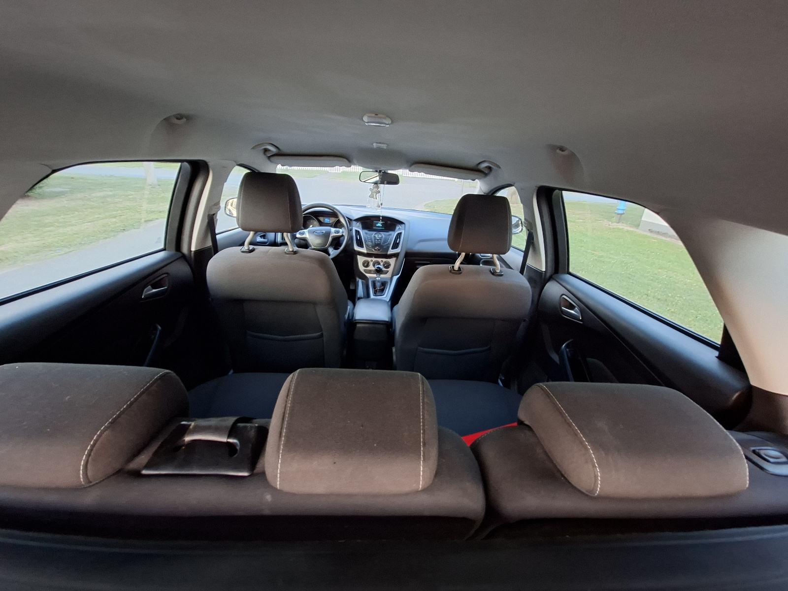 Ford Focus Karavan 1,6 tdci. 6 brzina 2014 god, fotografija 16