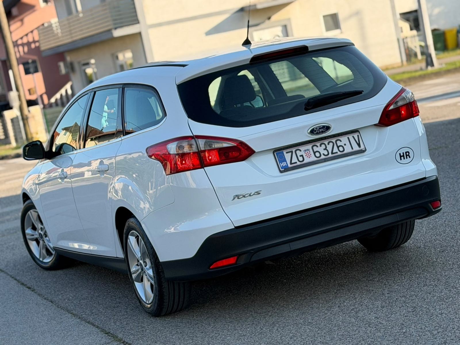 Ford Focus Karavan 1.6 TDCI, HR auto, veliki servis, 2014.g, alu, fotografija 4