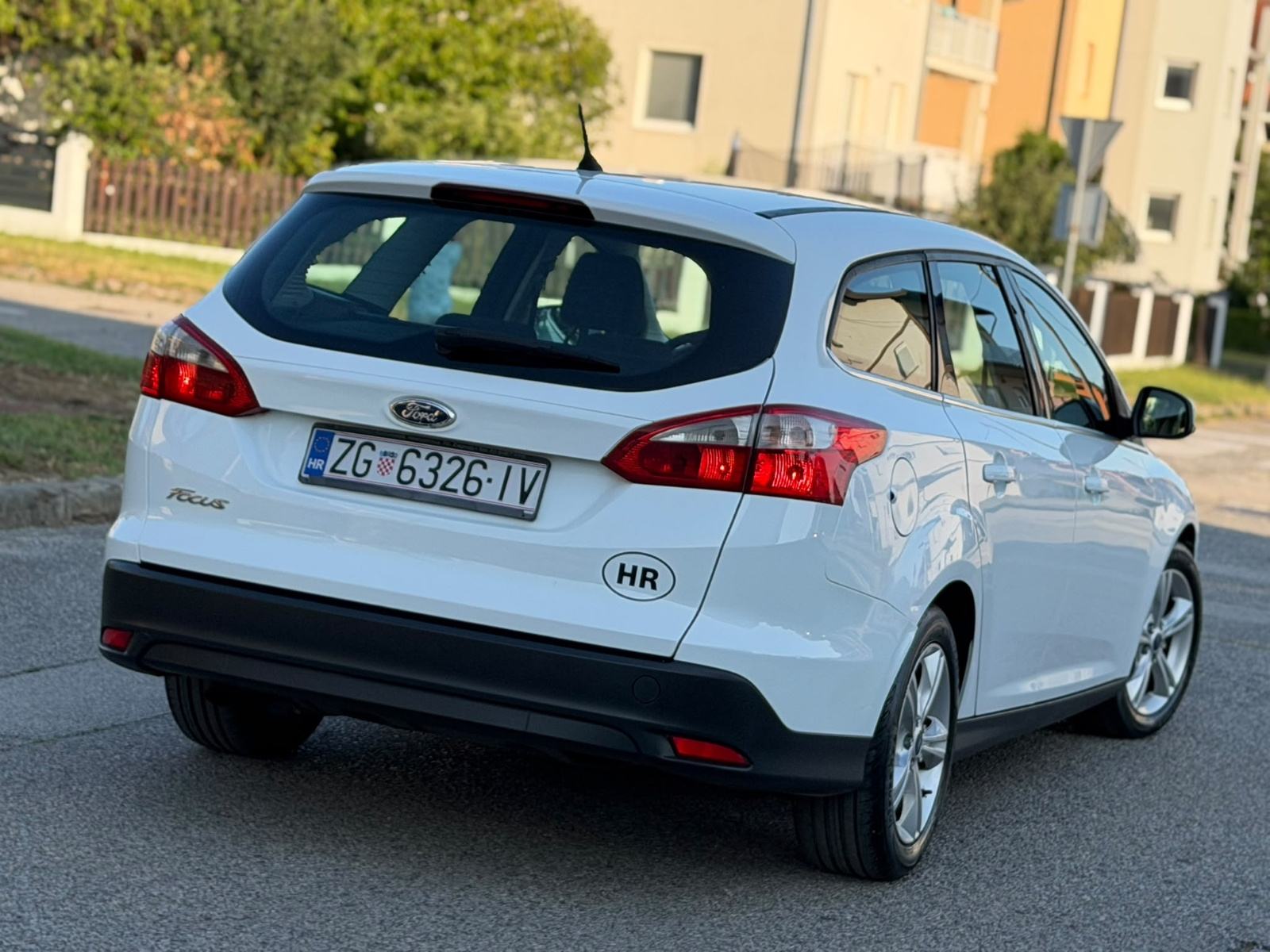 Ford Focus Karavan 1.6 TDCI, HR auto, veliki servis, 2014.g, alu, fotografija 6