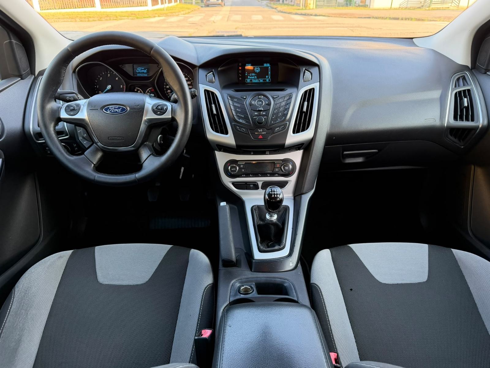 Ford Focus Karavan 1.6 TDCI, HR auto, veliki servis, 2014.g, alu, fotografija 15
