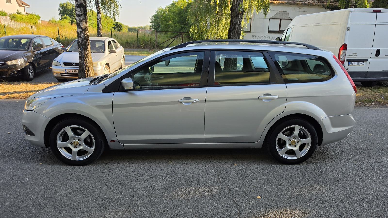 Ford Focus Karavan 1.6 TDCI KAO NOV--MOGUĆA ZAMJENA, fotografija 4