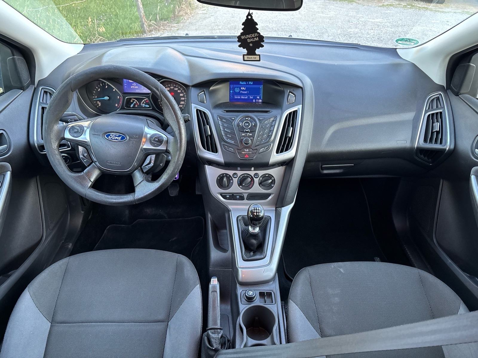 Ford Focus Karavan 1,6 TDCI-KLIMA-NAVI-PDC-MFV-NEMA 5%-KARTICE-36 RATA, fotografija 12