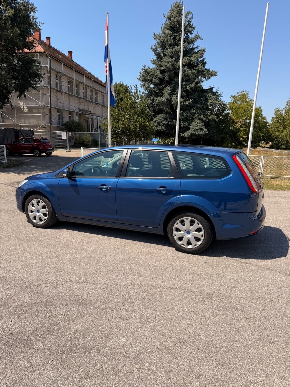 Ford Focus Karavan 1,8 TDCI AUTO KAO NOV, fotografija 8
