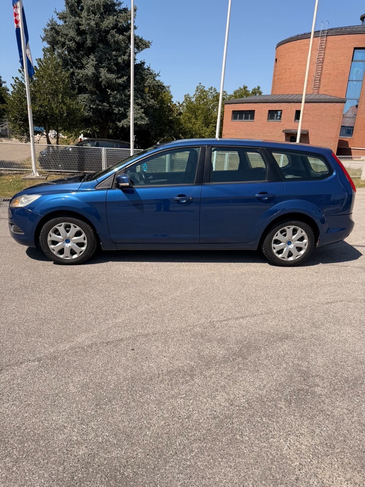 Ford Focus Karavan 1,8 TDCI AUTO KAO NOV, fotografija 10