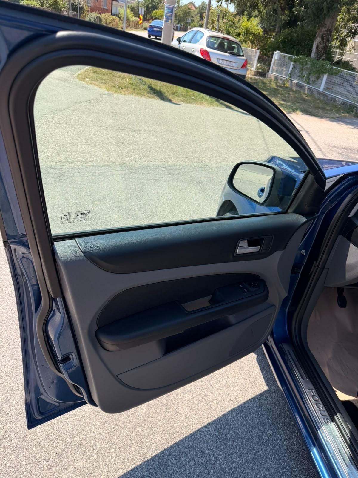 Ford Focus Karavan 1,8 TDCI AUTO KAO NOV, fotografija 15