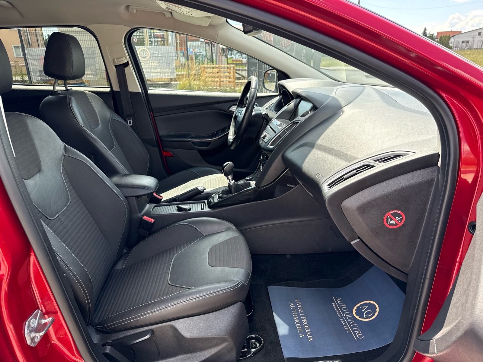 Ford Focus Karavan 2.0 ST LINE 150 ks koza naviTDCi, fotografija 10