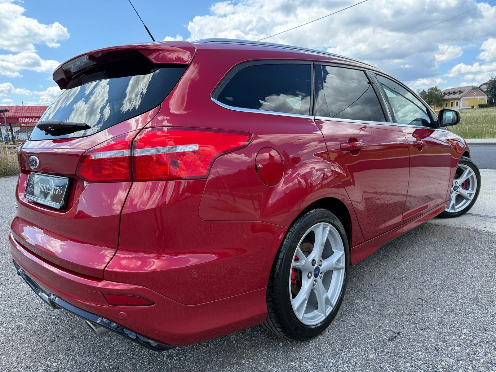 Ford Focus Karavan 2.0 ST LINE 150 ks koza naviTDCi, fotografija 14