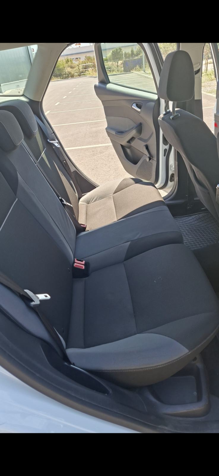 Ford Focus Karavan 2.0 TDCi, fotografija 8