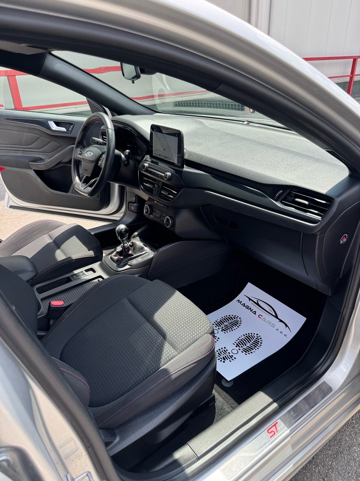 Ford Focus Karavan 2.0 TDCi #ST LINE# NAVI# KAMERA, fotografija 13
