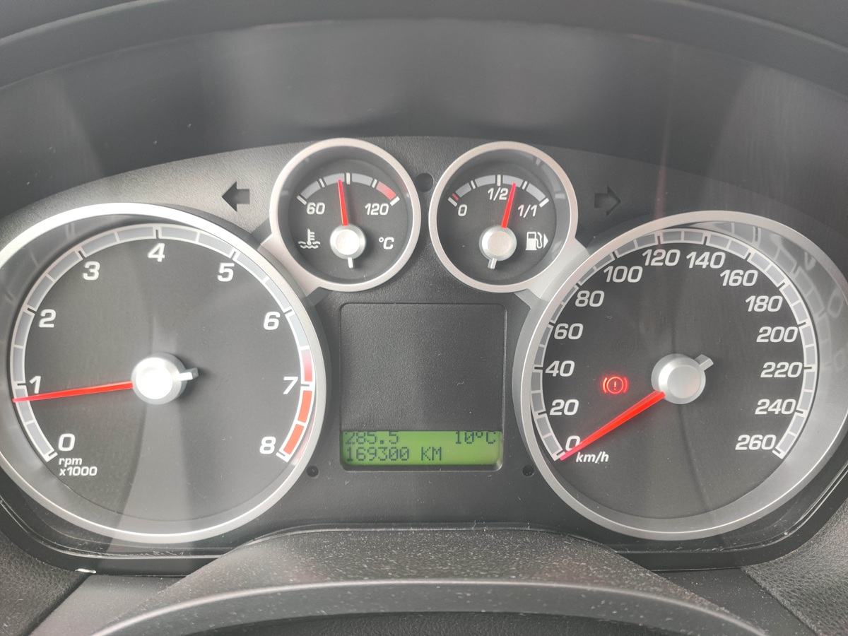 Ford Focus mk2 ST, Electric orange, veliki + mali servis, fotografija 15
