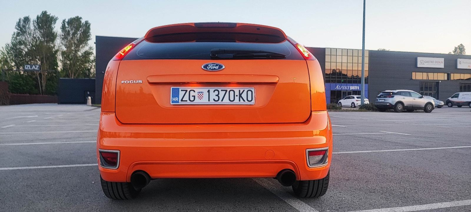 Ford Focus mk2 ST, Electric orange, veliki + mali servis, fotografija 4