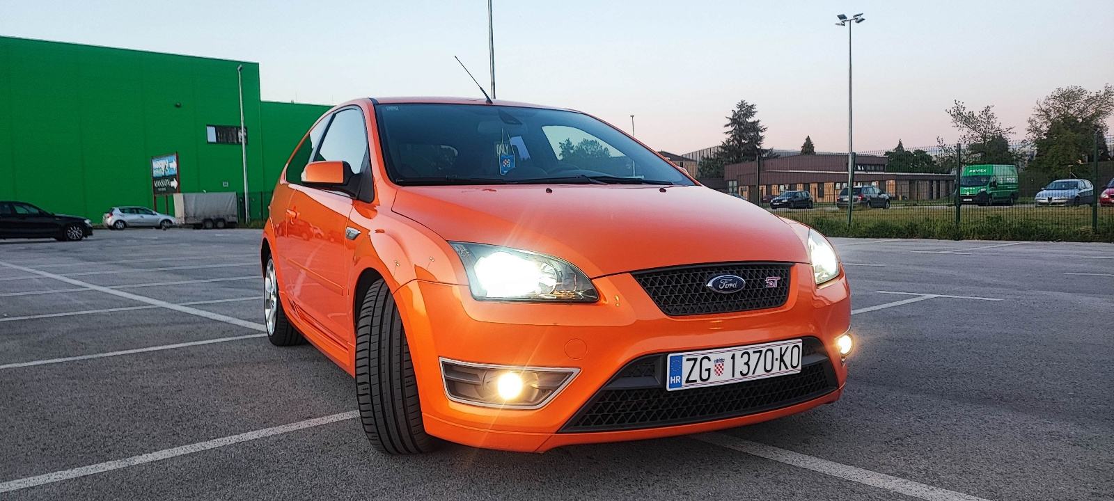 Ford Focus mk2 ST, Electric orange, veliki + mali servis, fotografija 5