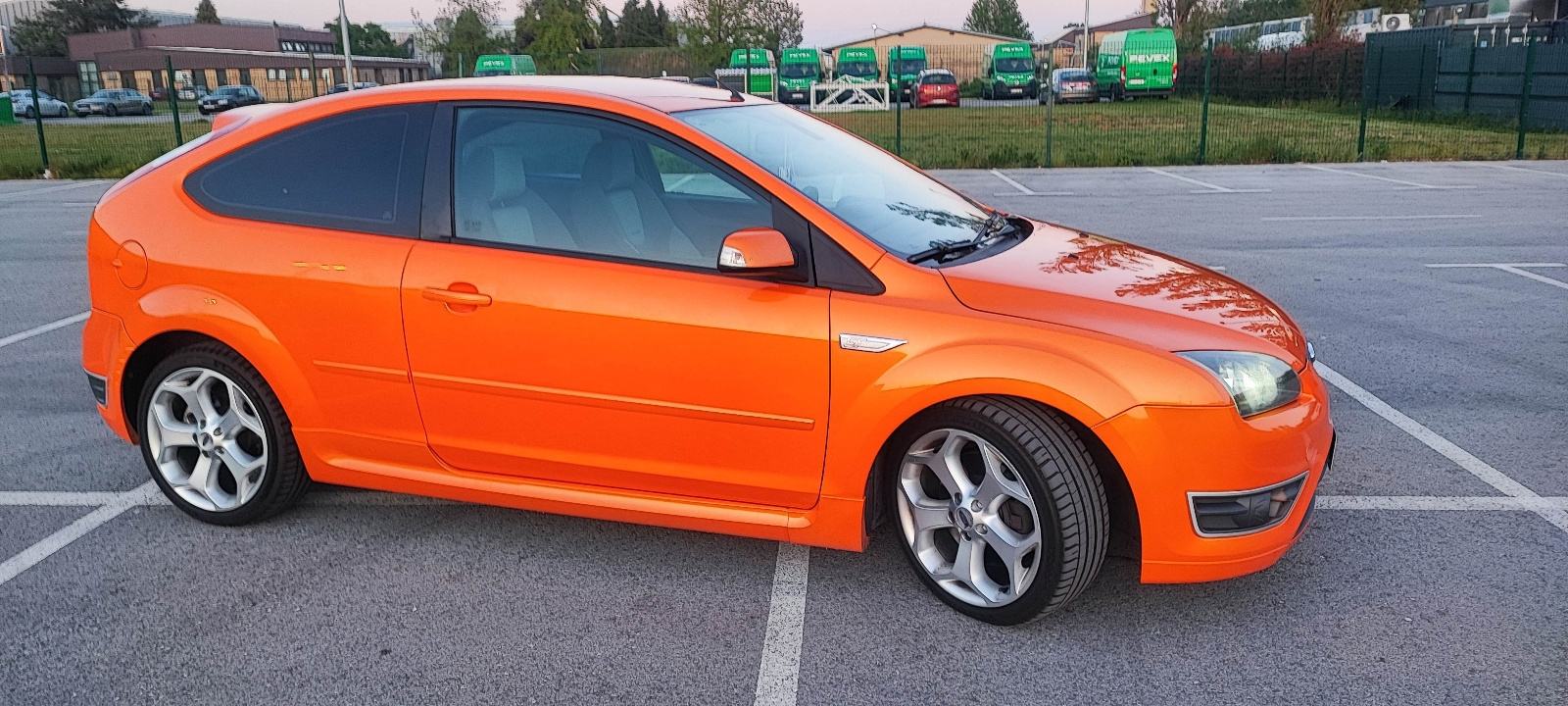 Ford Focus mk2 ST, Electric orange, veliki + mali servis, fotografija 3