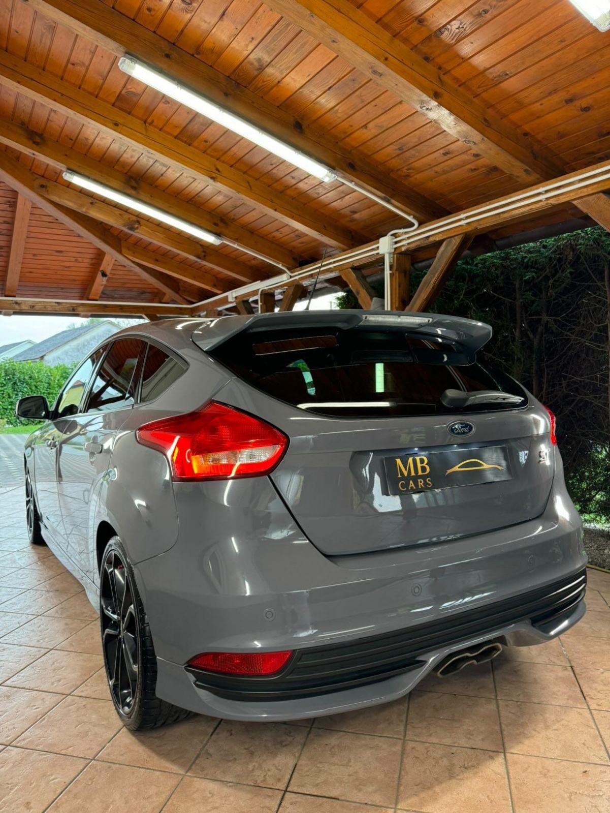 Ford Focus ST 2.0 tdci PERFORMANCE, fotografija 4
