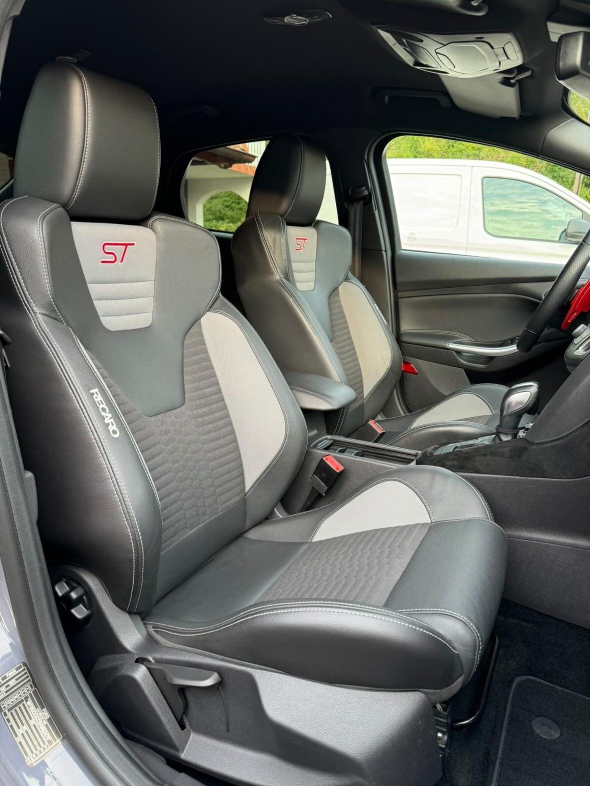 Ford Focus ST 2.0 tdci PERFORMANCE, fotografija 12