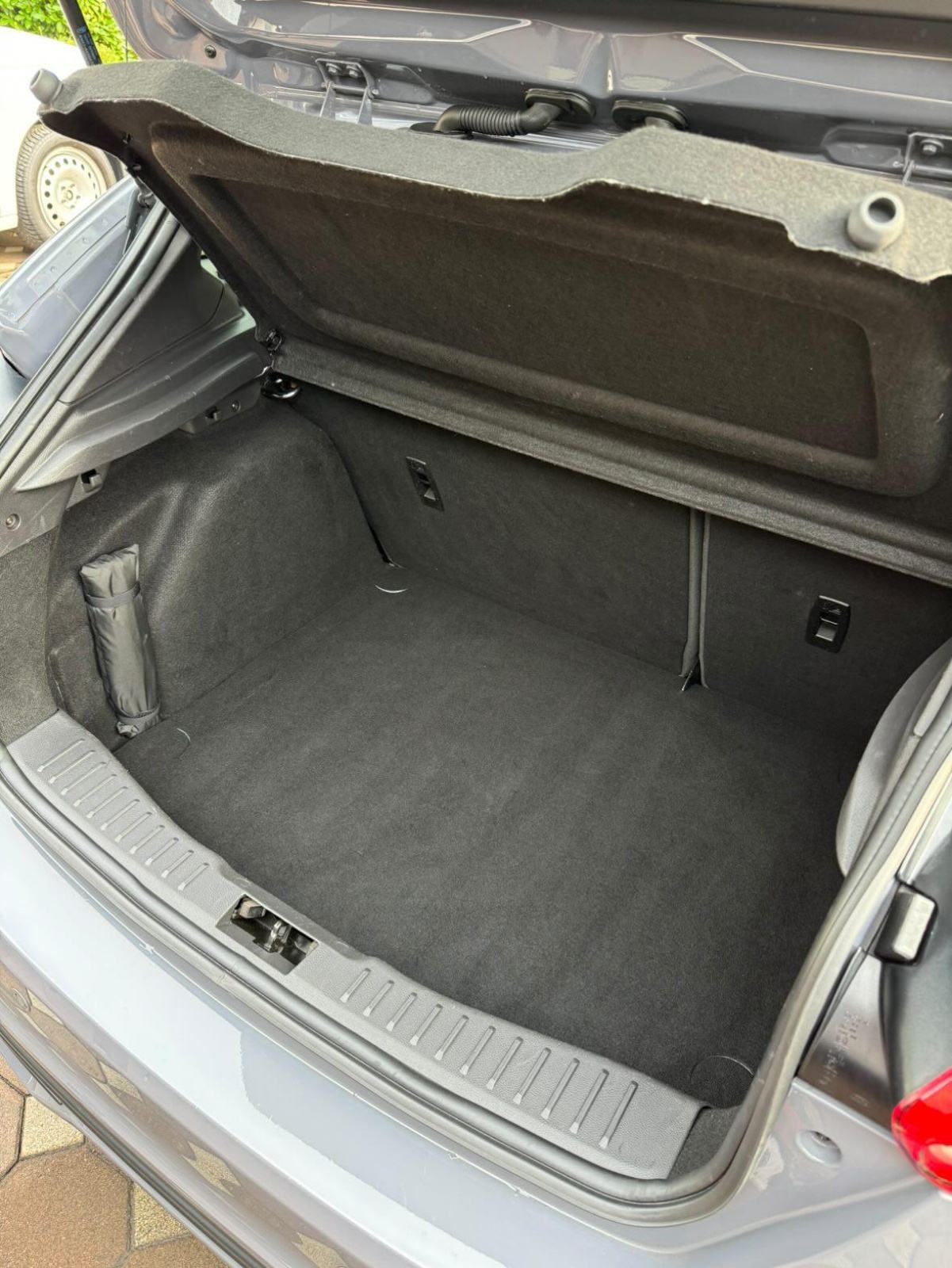 Ford Focus ST 2.0 tdci PERFORMANCE, fotografija 16